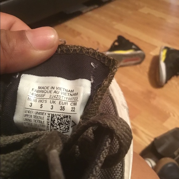 Converse - Picture 2 of 5